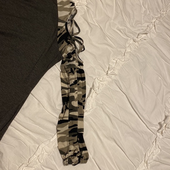 super cute flowy camp dress shirt - Picture 4 of 4